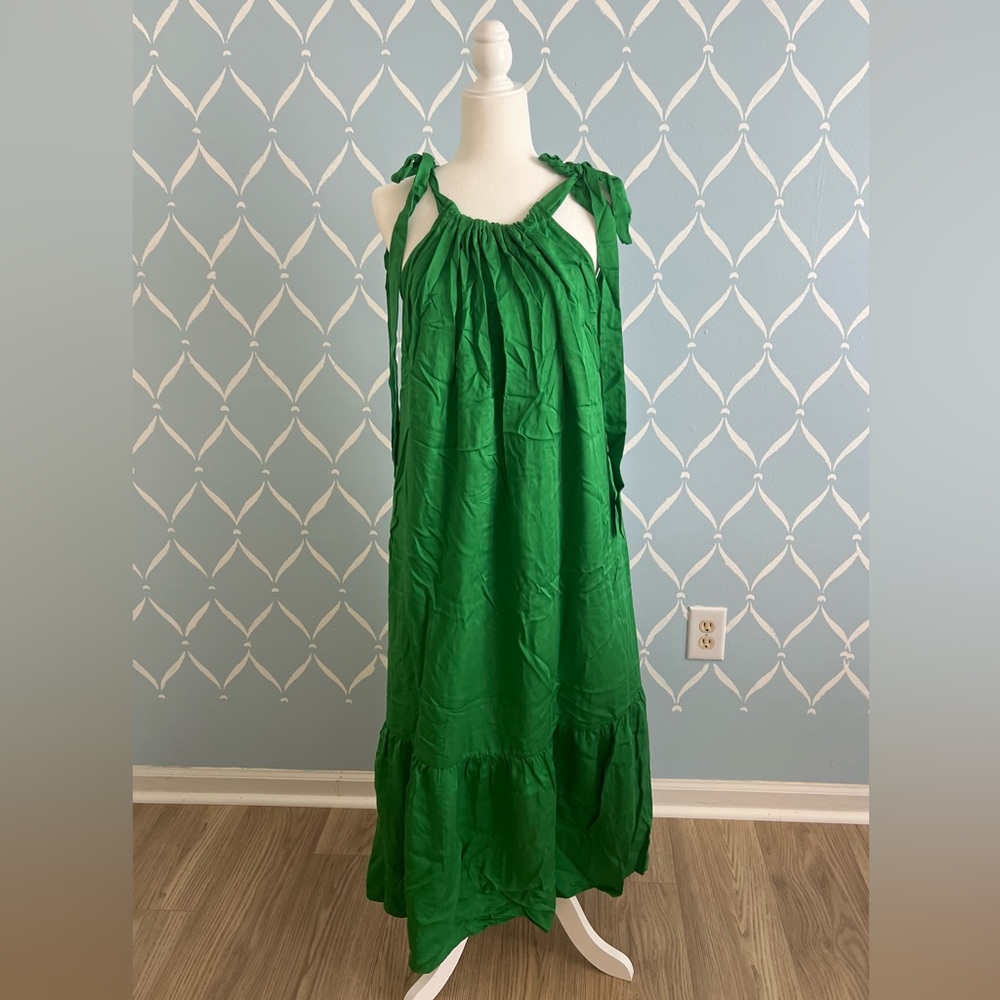 Green Sleeveless Dress with Tie Straps